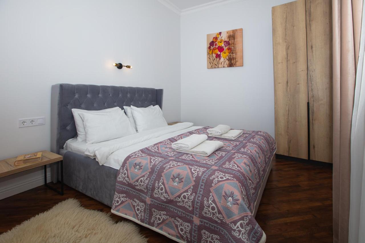 Friends House- Сучасні Апартаменти В Центрі Львова Exteriér fotografie