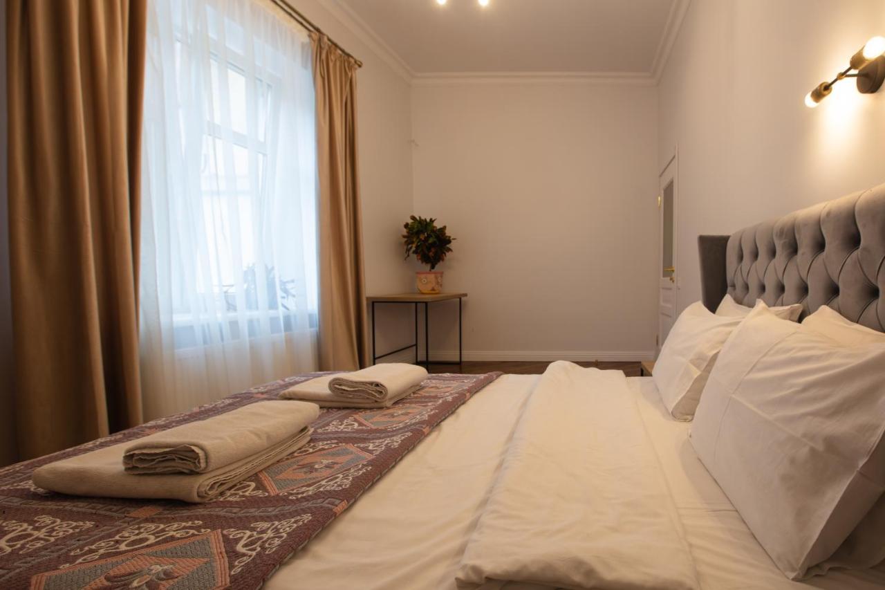 Friends House- Сучасні Апартаменти В Центрі Львова Exteriér fotografie
